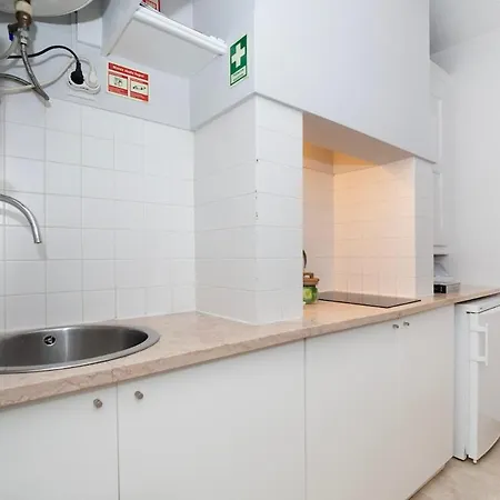 Appartamento Cozy Bernardes 2bedroomapt With Ac Lisbona