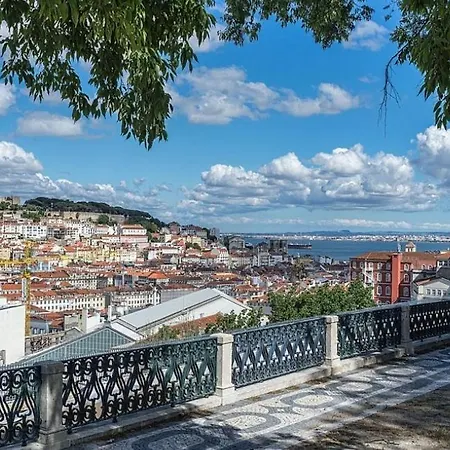 Cozy Bernardes 2bedroomapt With Ac Appartement Lissabon