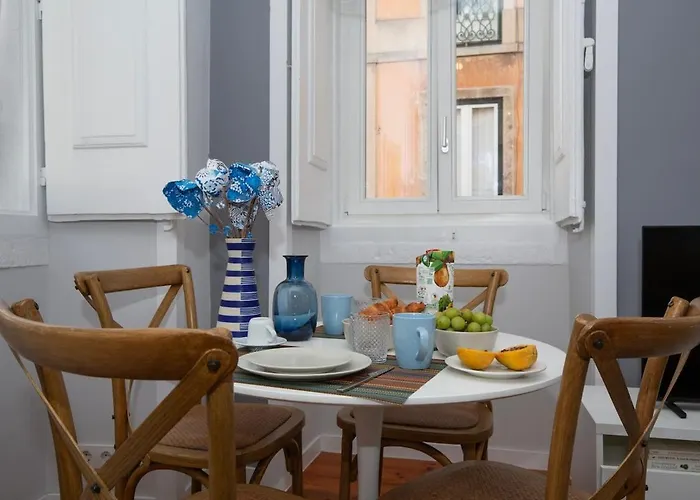 Cozy Bernardes 2bedroomapt With Ac * Лиссабон
