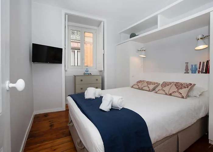Апартаменты Cozy Bernardes 2bedroomapt With Ac Лиссабон