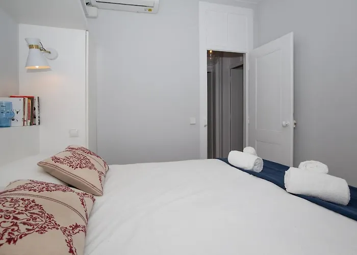 Апартаменты Cozy Bernardes 2bedroomapt With Ac *