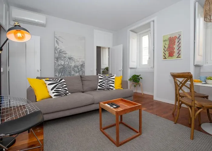 Апартаменты Cozy Bernardes 2bedroomapt With Ac Лиссабон
