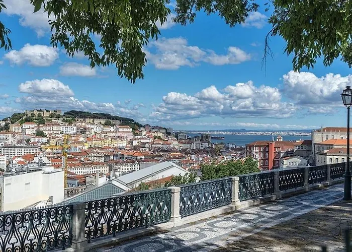 Cozy Bernardes 2bedroomapt With Ac Апартаменты Лиссабон